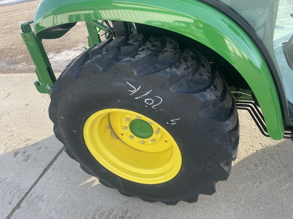 2024 John Deere 3039R Tractor Compact