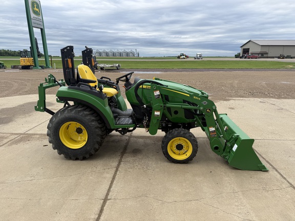 2024 John Deere 2032R Tractor Compact