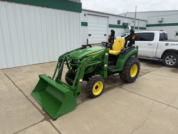 2024 John Deere 2032R Tractor Compact