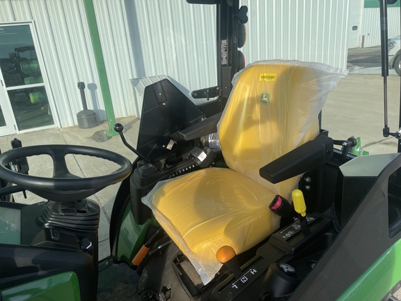 2024 John Deere 2025R Tractor Compact