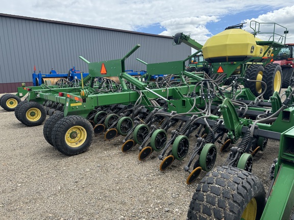 2014 John Deere 1895 Air Seeder