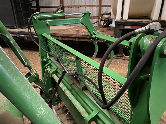 2011 John Deere 7230R Tractor