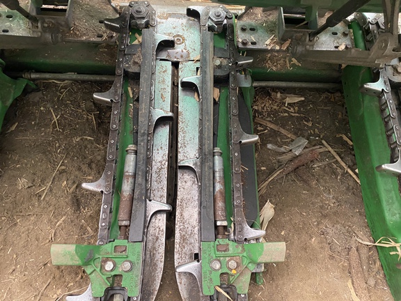 2013 John Deere 612C Header Corn Head