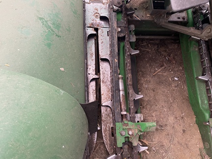 2013 John Deere 612C Header Corn Head