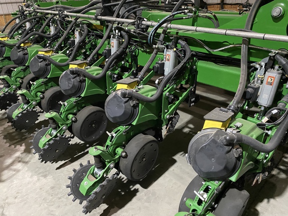 2024 John Deere DB60 Planter