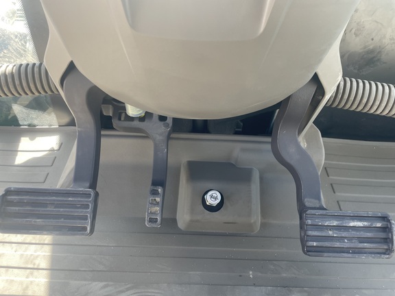 2024 John Deere 9R 590 Tractor 4WD