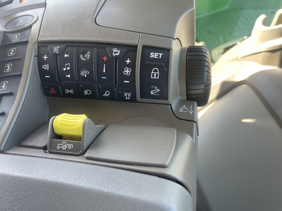 2024 John Deere 9R 590 Tractor 4WD