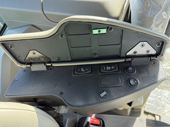 2024 John Deere 9R 590 Tractor 4WD