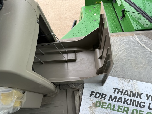 2024 John Deere 9R 590 Tractor 4WD