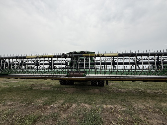 2018 John Deere 645FD Header Combine