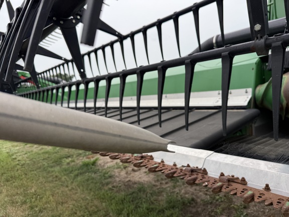 2018 John Deere 645FD Header Combine