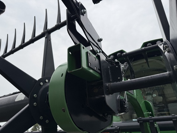 2018 John Deere 645FD Header Combine