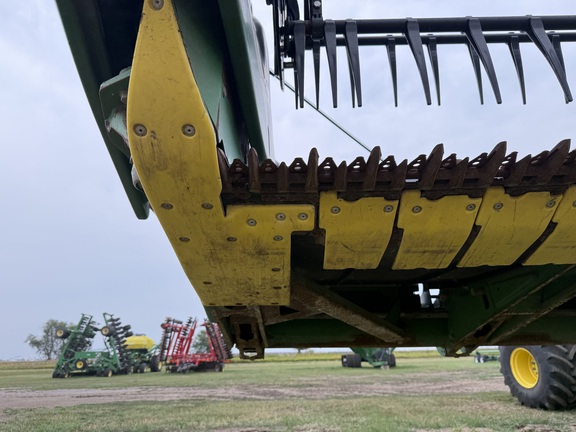 2018 John Deere 645FD Header Combine