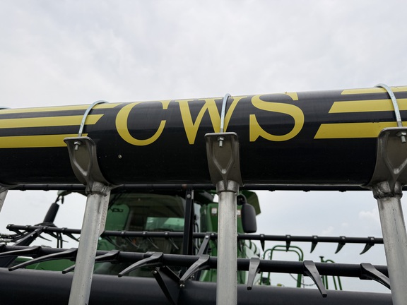 2018 John Deere 645FD Header Combine