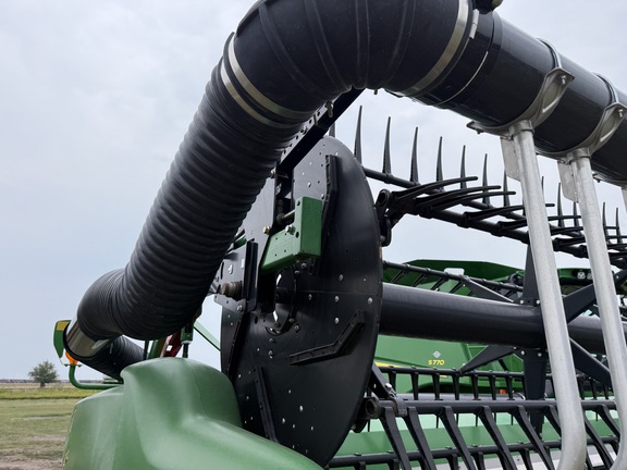 2018 John Deere 645FD Header Combine