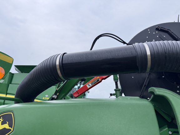 2018 John Deere 645FD Header Combine