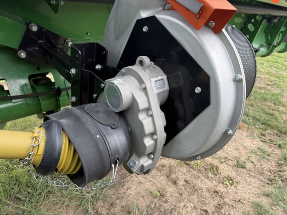 2018 John Deere 645FD Header Combine