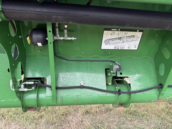 2018 John Deere 645FD Header Combine