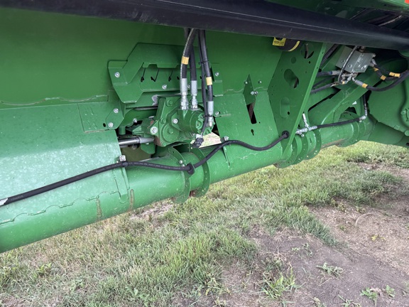 2018 John Deere 645FD Header Combine