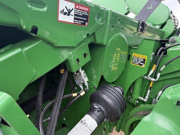 2018 John Deere 645FD Header Combine