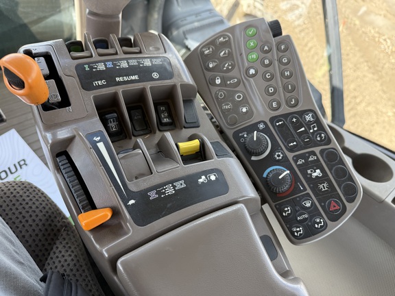 2013 John Deere 9460R Tractor 4WD