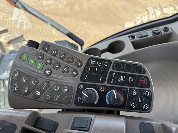 2013 John Deere 9460R Tractor 4WD