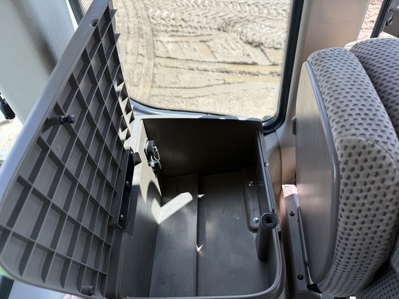 2013 John Deere 9460R Tractor 4WD