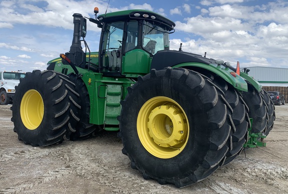 2020 John Deere 9520R Tractor 4WD