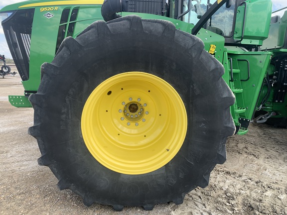 2020 John Deere 9520R Tractor 4WD