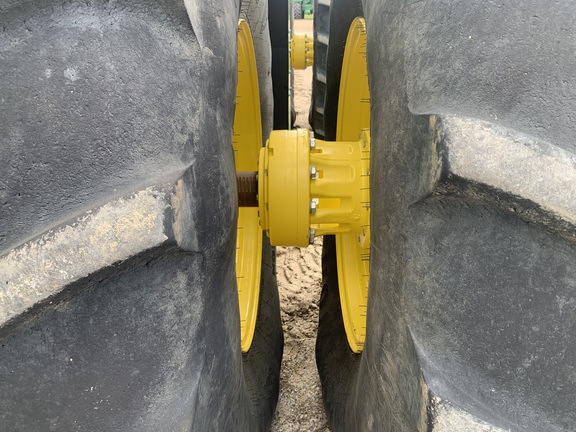 2020 John Deere 9520R Tractor 4WD