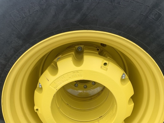 2020 John Deere 9520R Tractor 4WD