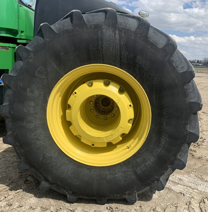 2020 John Deere 9520R Tractor 4WD
