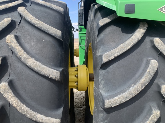 2020 John Deere 9520R Tractor 4WD