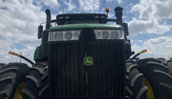 2020 John Deere 9520R Tractor 4WD
