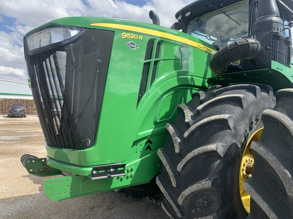 2020 John Deere 9520R Tractor 4WD