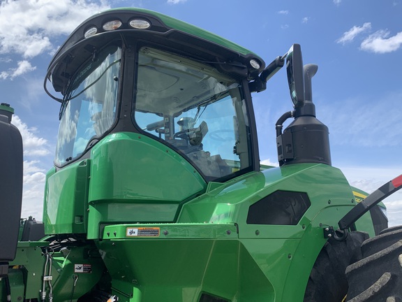 2020 John Deere 9520R Tractor 4WD
