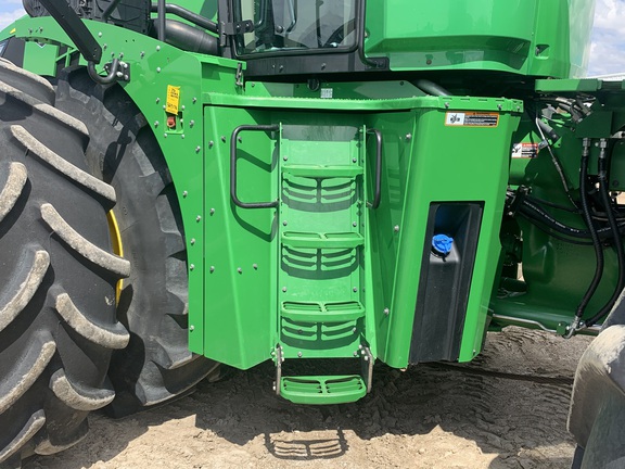 2020 John Deere 9520R Tractor 4WD