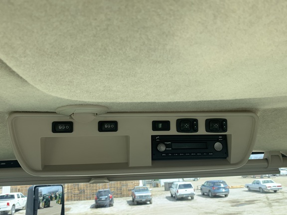 2020 John Deere 9520R Tractor 4WD