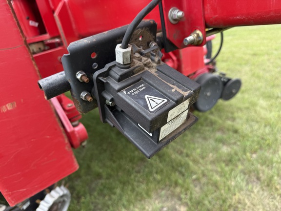 2013 AGCO White 8800 Planter