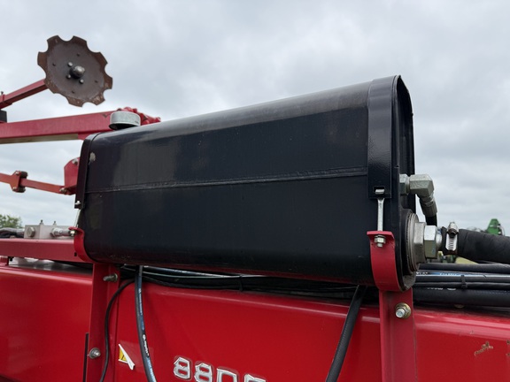 2013 AGCO White 8800 Planter