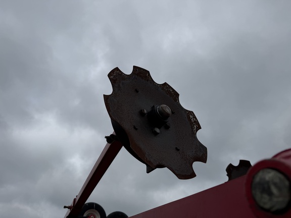 2013 AGCO White 8800 Planter