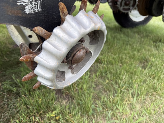 2013 AGCO White 8800 Planter