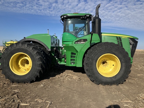 2016 John Deere 9570R Tractor 4WD