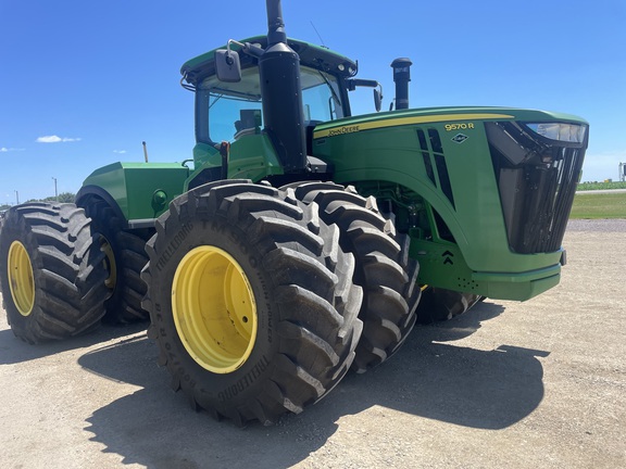 2016 John Deere 9570R Tractor 4WD