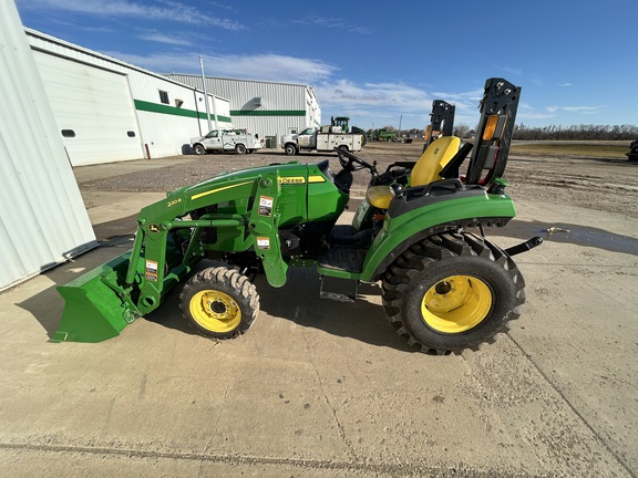 2023 John Deere 2032R Tractor Compact