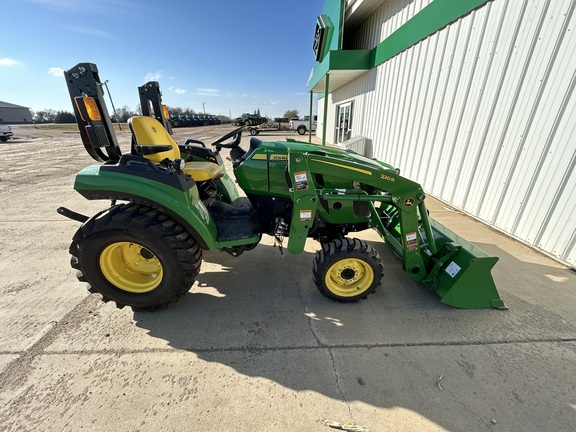 2023 John Deere 2032R Tractor Compact