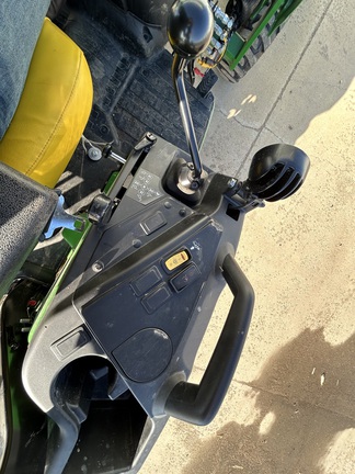 2023 John Deere 2032R Tractor Compact