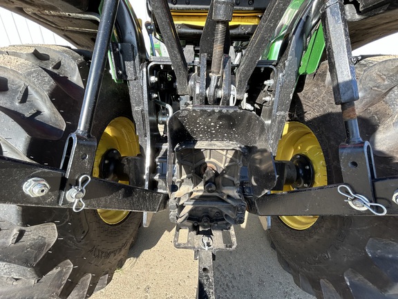 2023 John Deere 2032R Tractor Compact