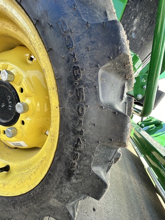 2023 John Deere 2032R Tractor Compact