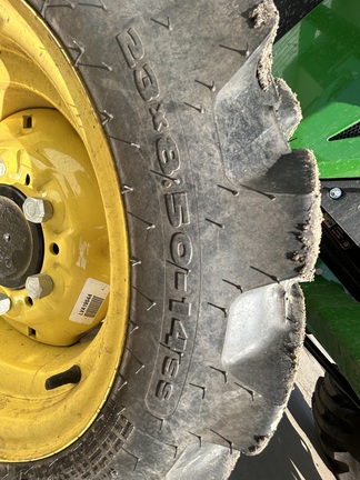 2023 John Deere 2032R Tractor Compact